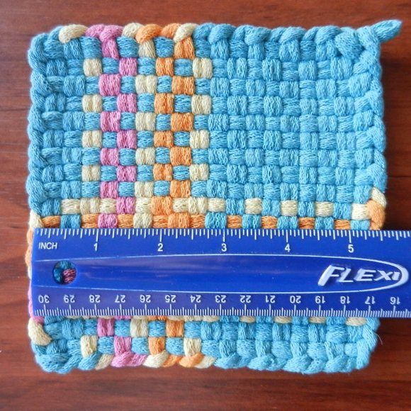 Set of 2 Handmade Artisan Cotton Woven Loomed Easter Potholders Hot Pads Trivets - Picture 6 of 7